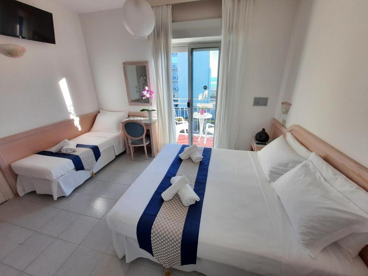 לידו די ג'סולו Hotel Margherita מראה חיצוני תמונה