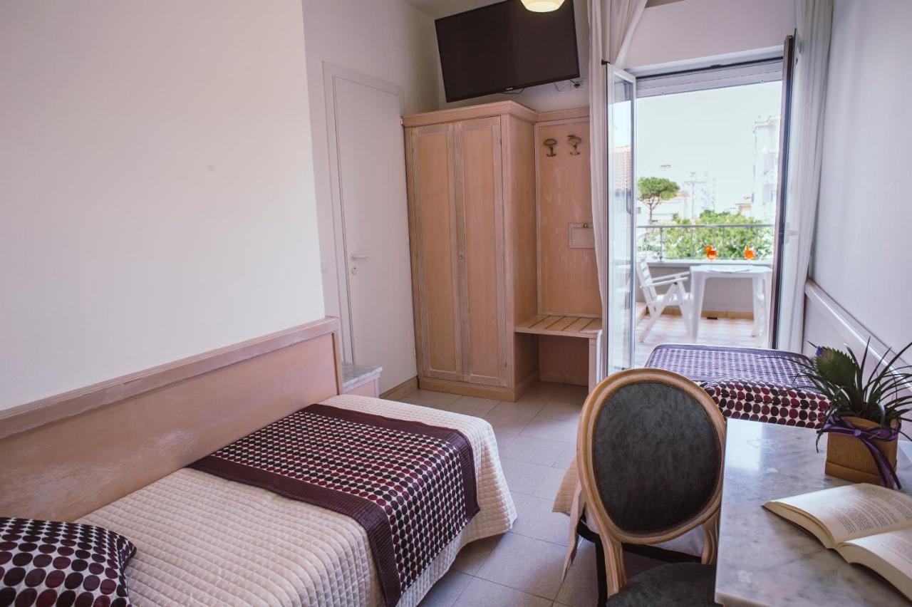 לידו די ג'סולו Hotel Margherita מראה חיצוני תמונה