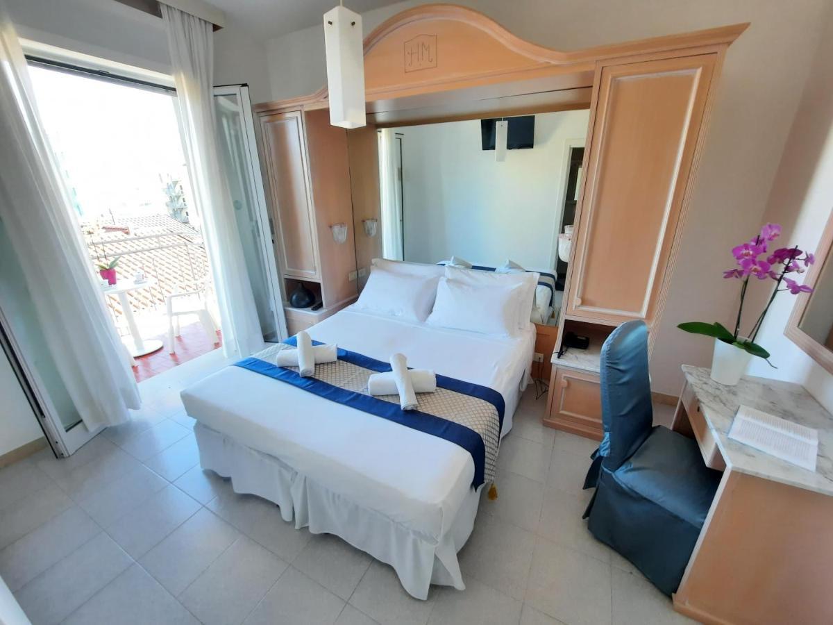 לידו די ג'סולו Hotel Margherita מראה חיצוני תמונה