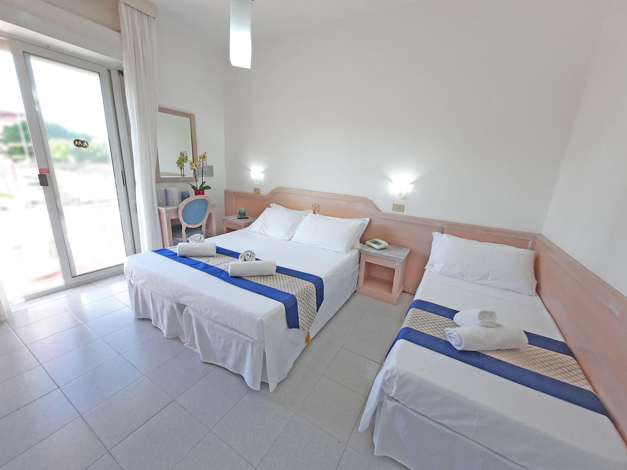 לידו די ג'סולו Hotel Margherita מראה חיצוני תמונה