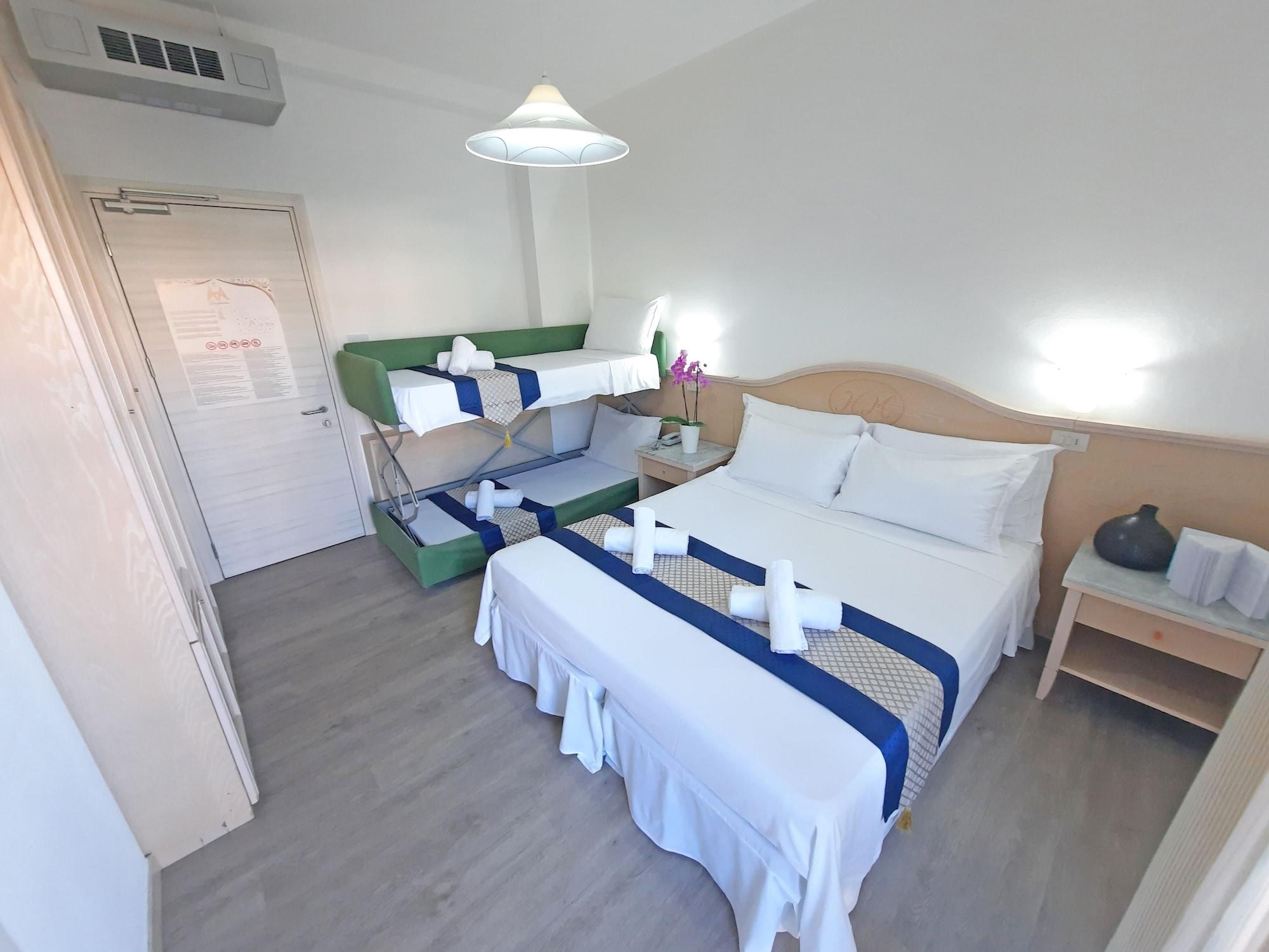 לידו די ג'סולו Hotel Margherita מראה חיצוני תמונה