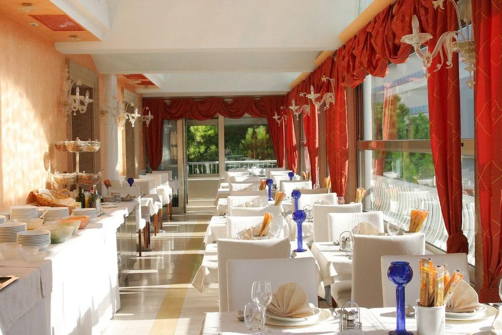 לידו די ג'סולו Hotel Margherita מראה חיצוני תמונה
