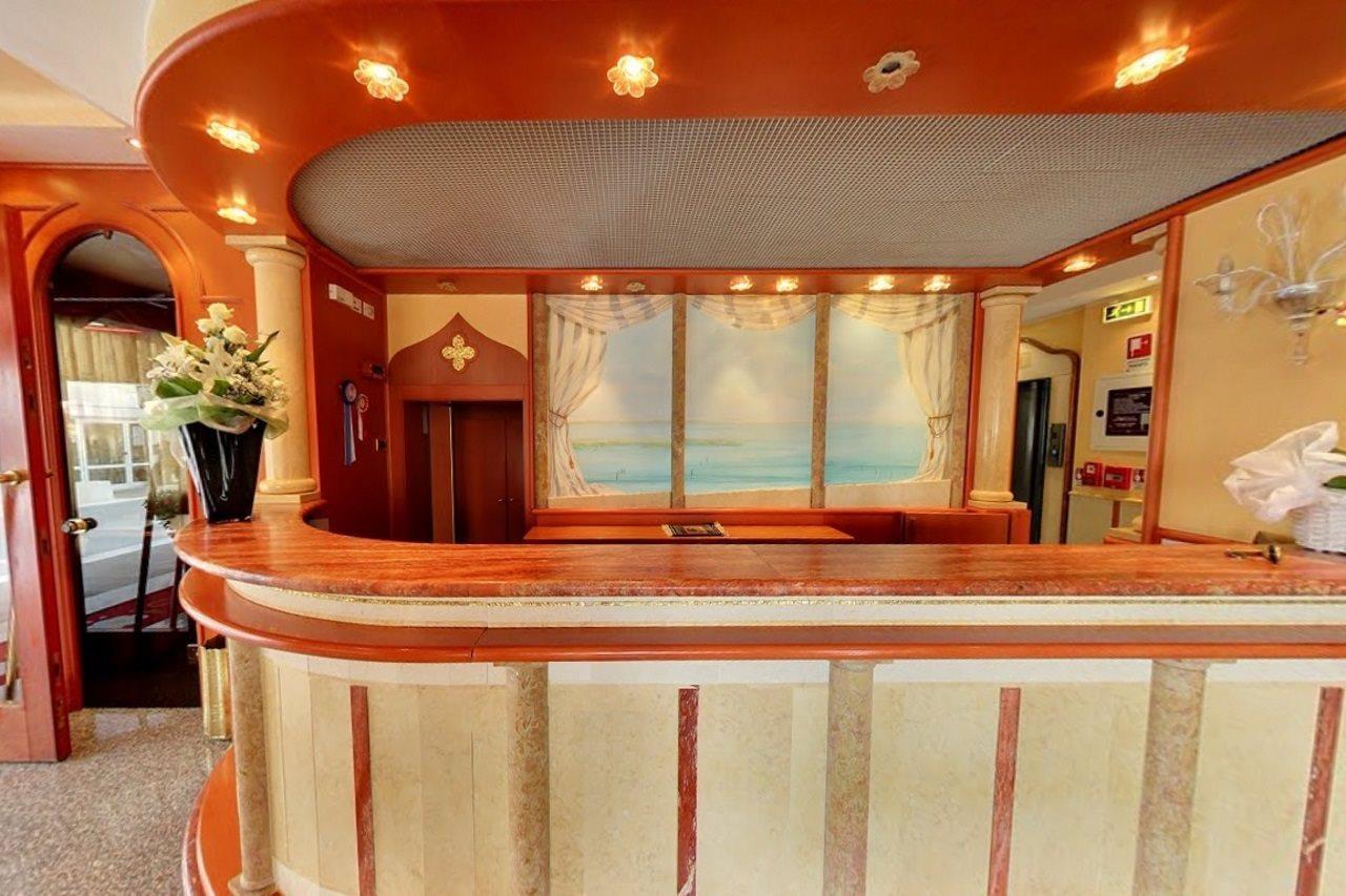 לידו די ג'סולו Hotel Margherita מראה חיצוני תמונה