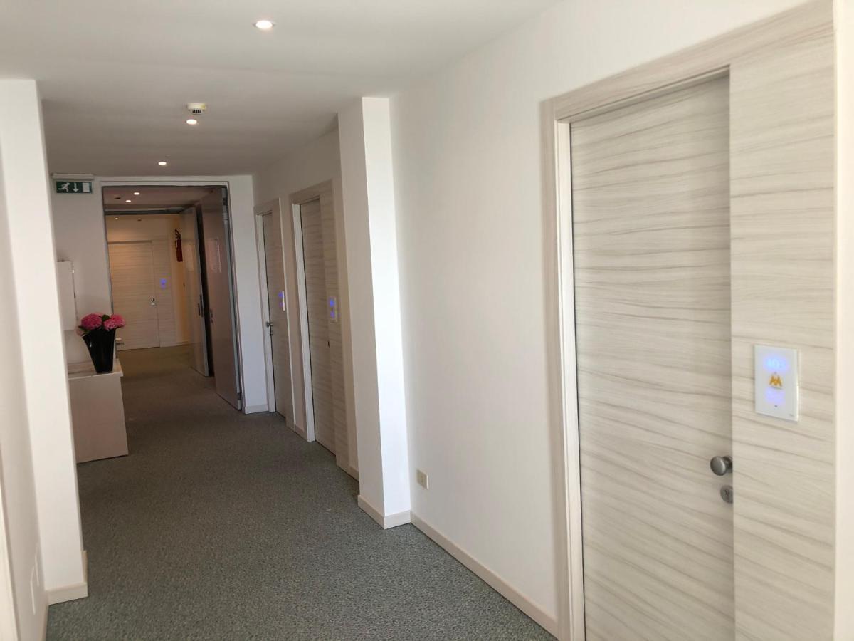 לידו די ג'סולו Hotel Margherita מראה חיצוני תמונה